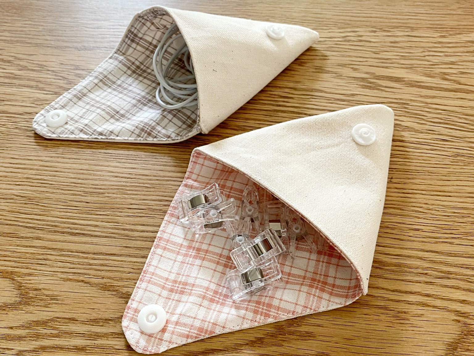 【ハギレ活用!】簡単に作れる三角形小物ケースの作り方