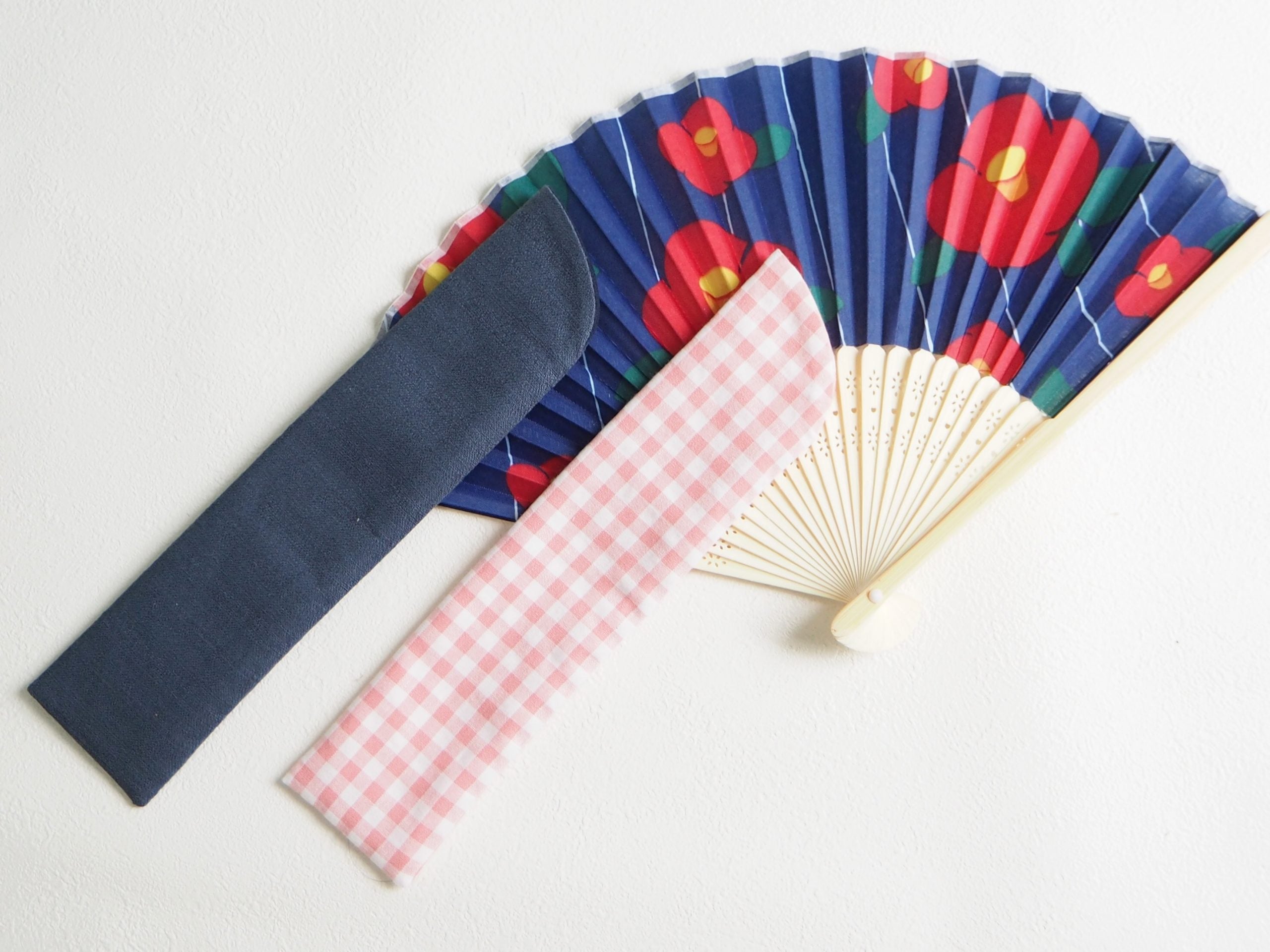簡単!持ち運びに便利な扇子ケースの作り方-完成写真|ハンドメイド初心者のための洋裁メディア縫いナビ|丸石織物