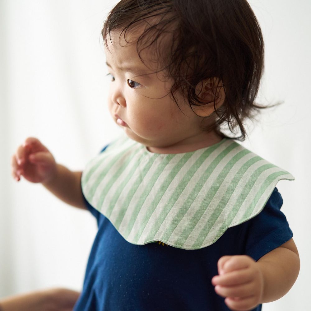 スタイかわいいおしゃれオシャレ簡単かんたん【縫い代付きで写さず切れる】くまみみスタイの型紙