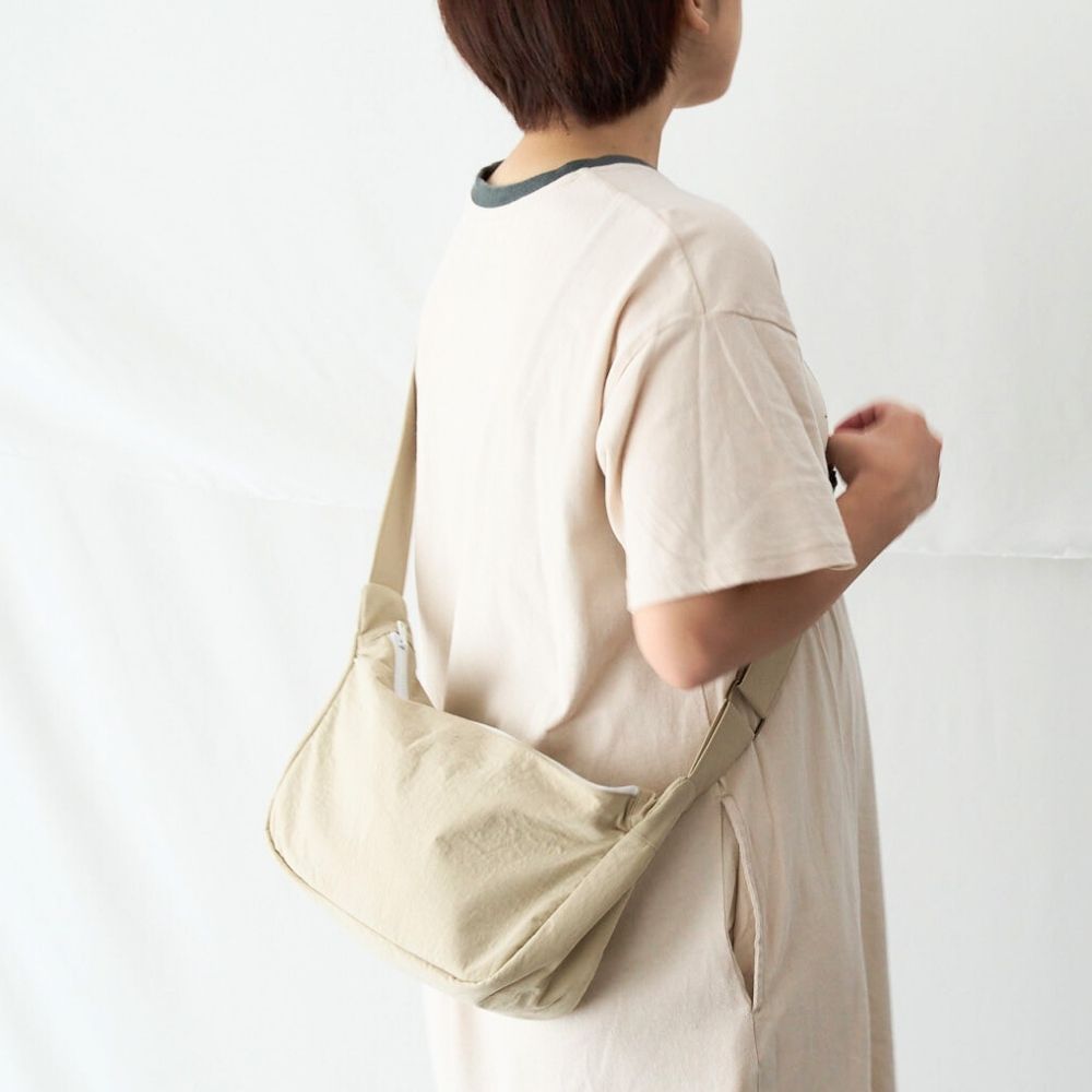 10-008ハーフムーンショルダーバッグ型紙