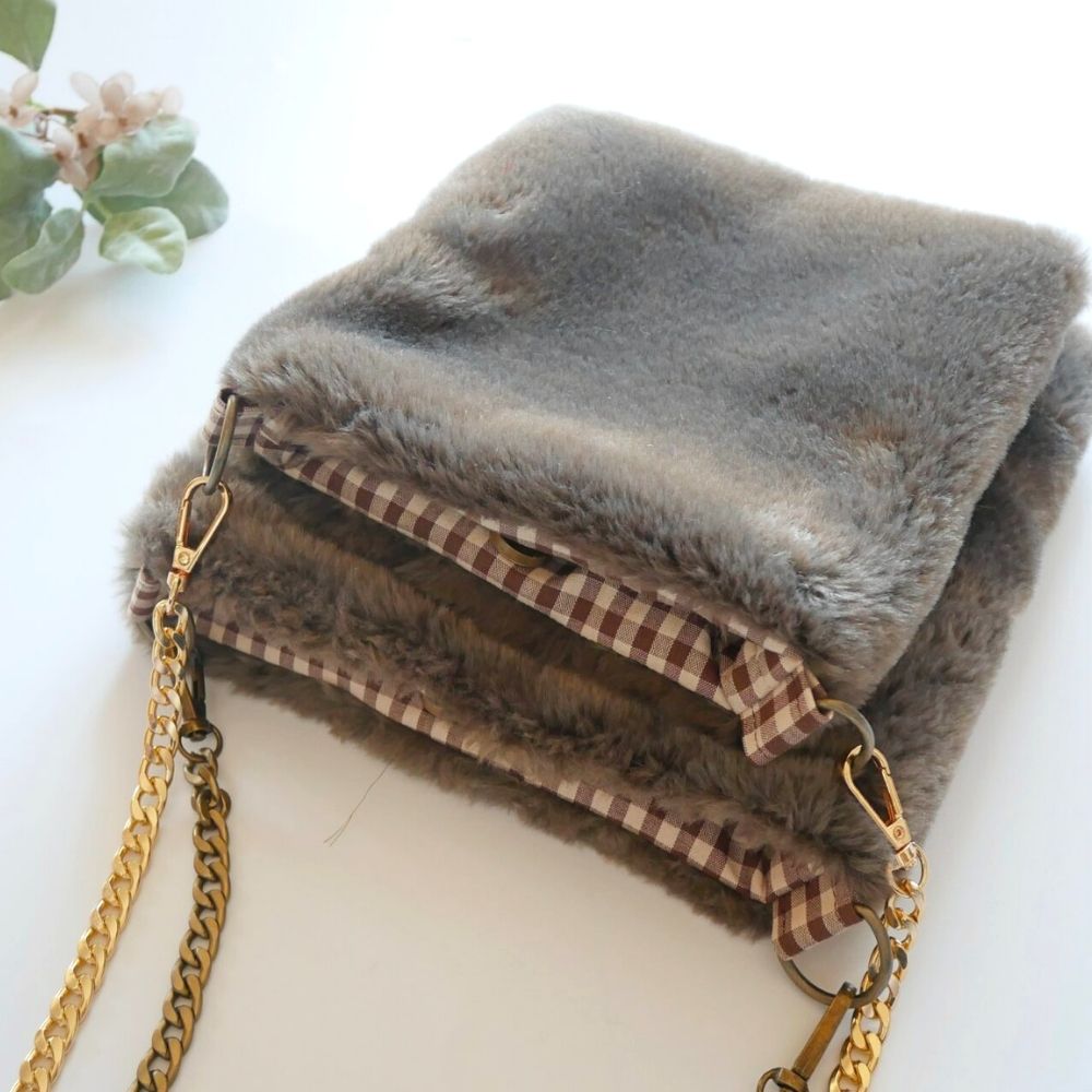 10-036親子お揃いファーサコッシュの型紙