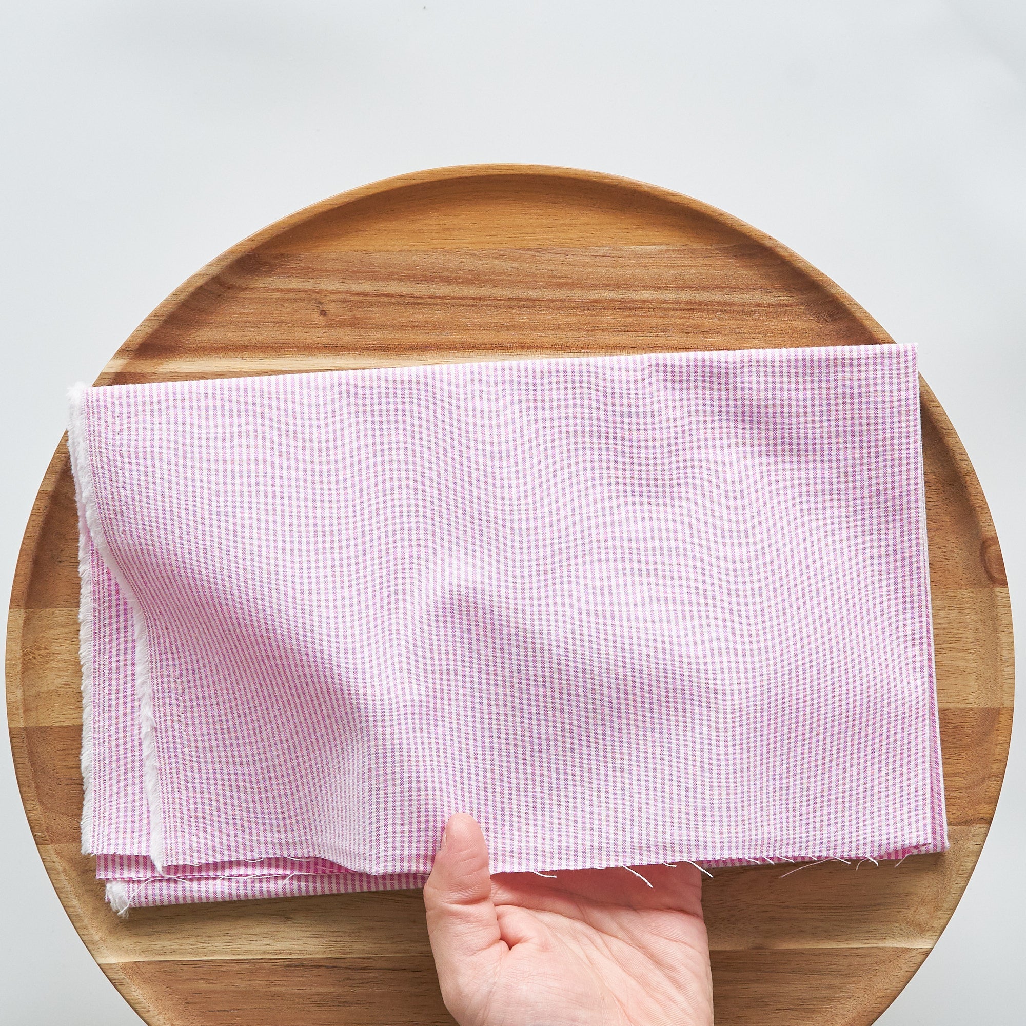 綿ポリ交織ダンガリー1.5mmストライプ#121 ラズベリー