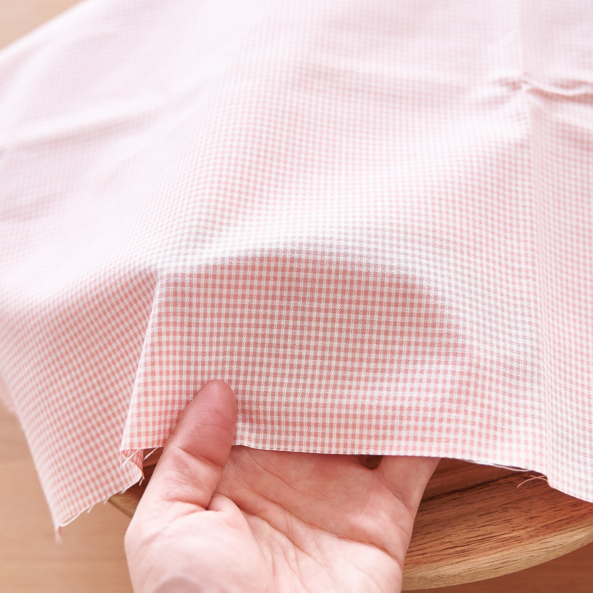 綿ポリ交織ダンガリー1.5mmギンガム#102 サーモンピンク