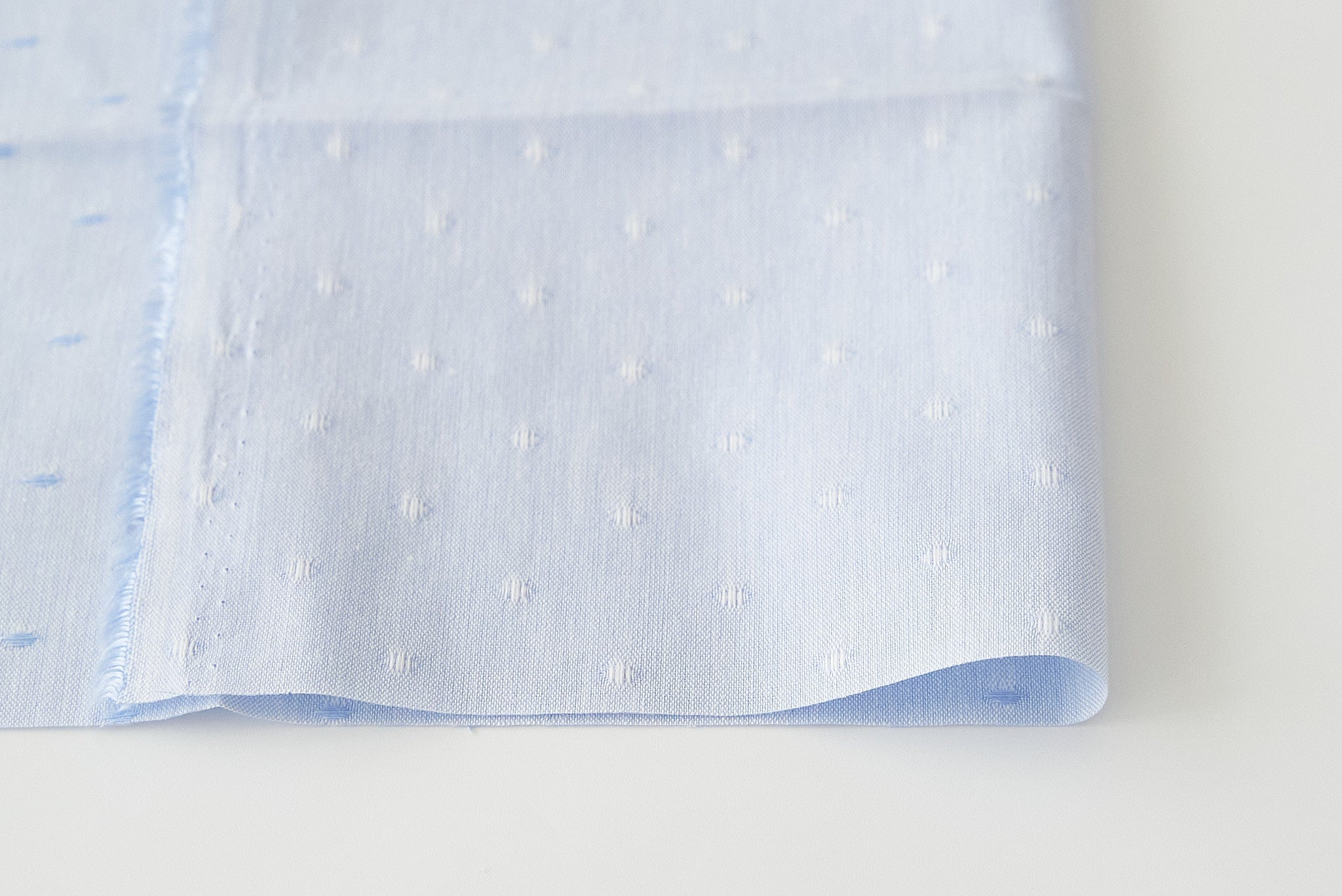 綿ポリソフトダンガリー織ドット#103 みずいろ