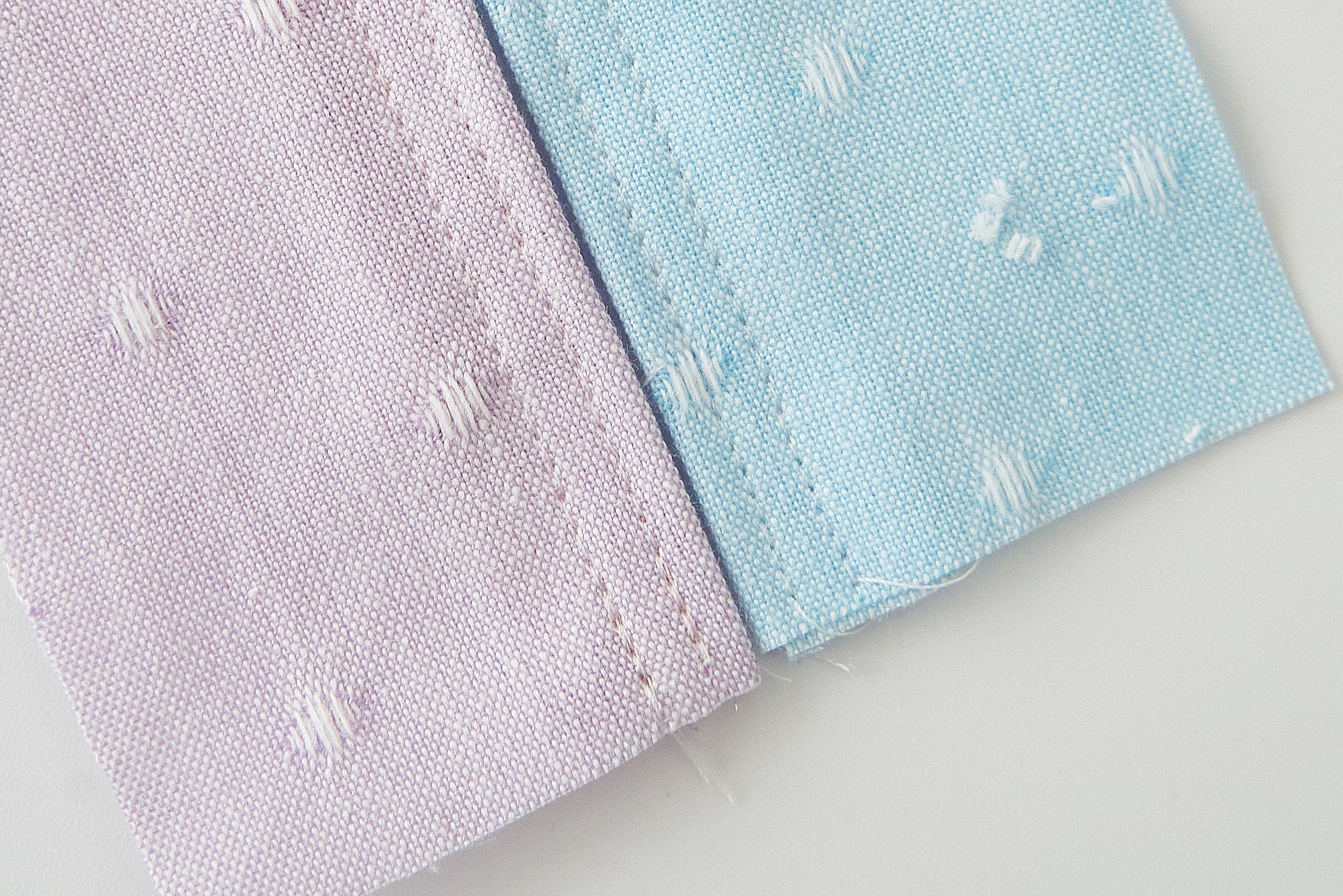 綿ポリソフトダンガリー織ドット#124 アクアブルー