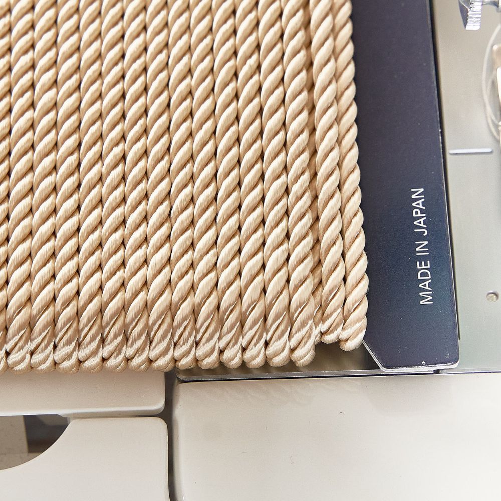 きらめくツイストコード4mm