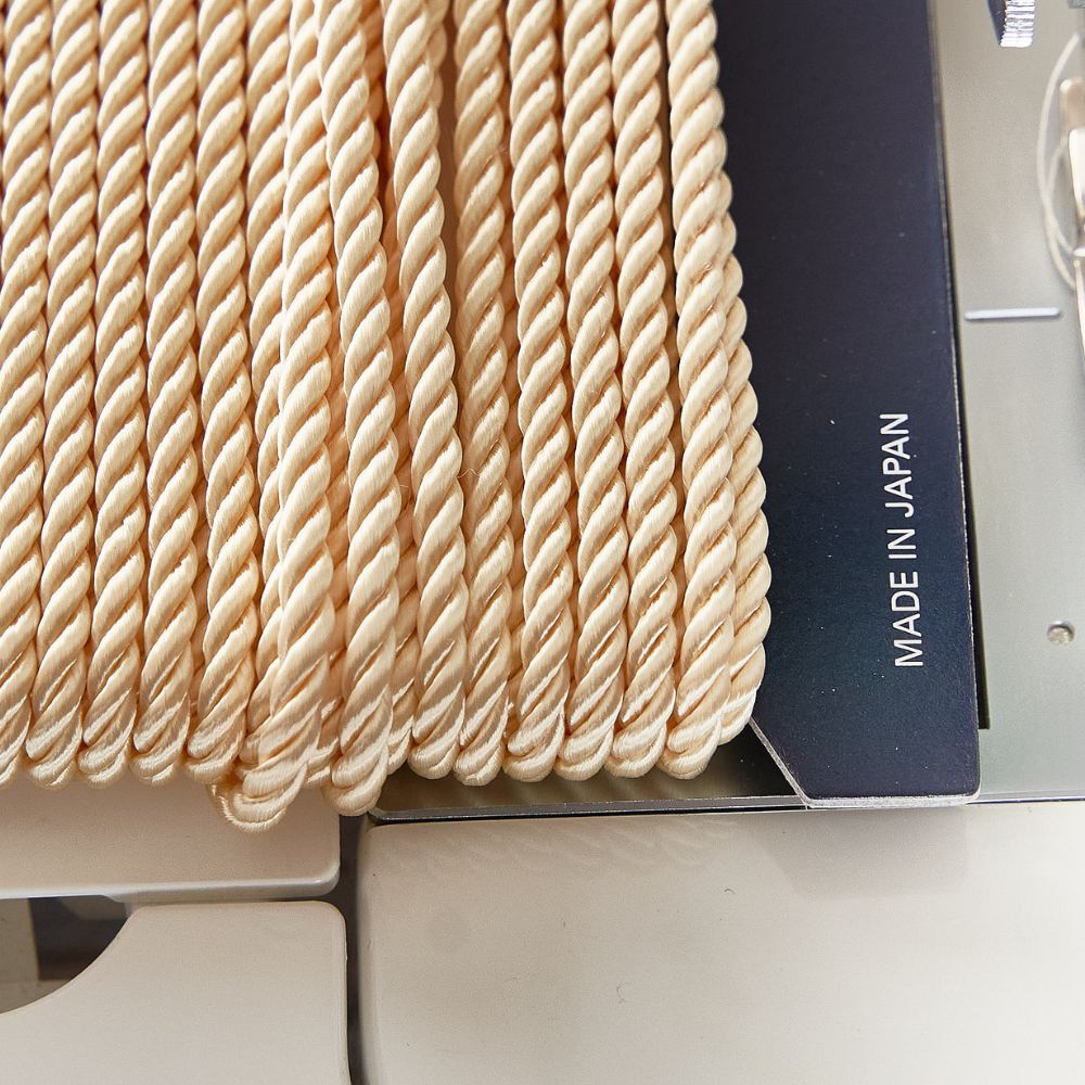きらめくツイストコード4mm