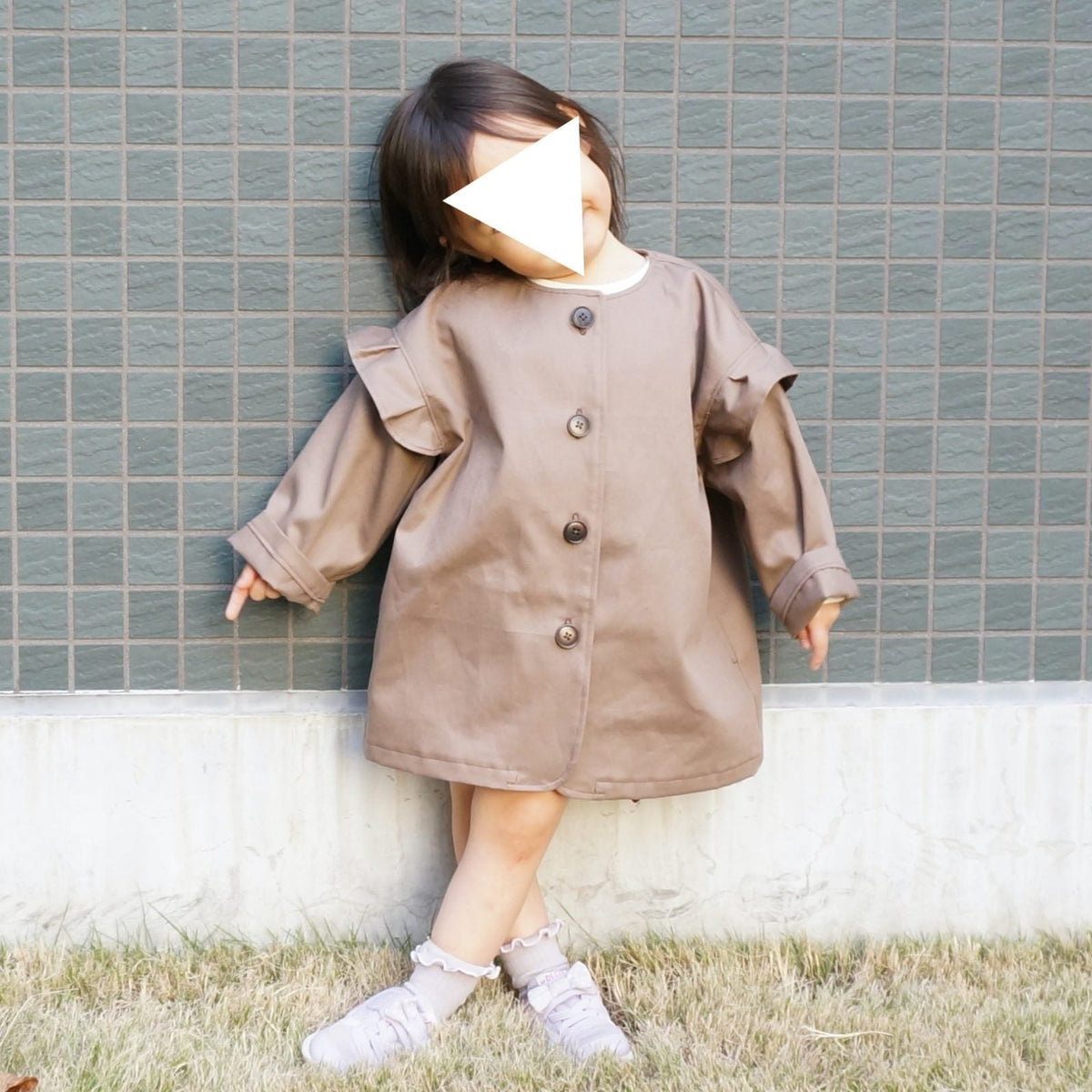 型紙付き】子供用コートの作り方｜肩フリルがかわいい90-130cm | 生地 