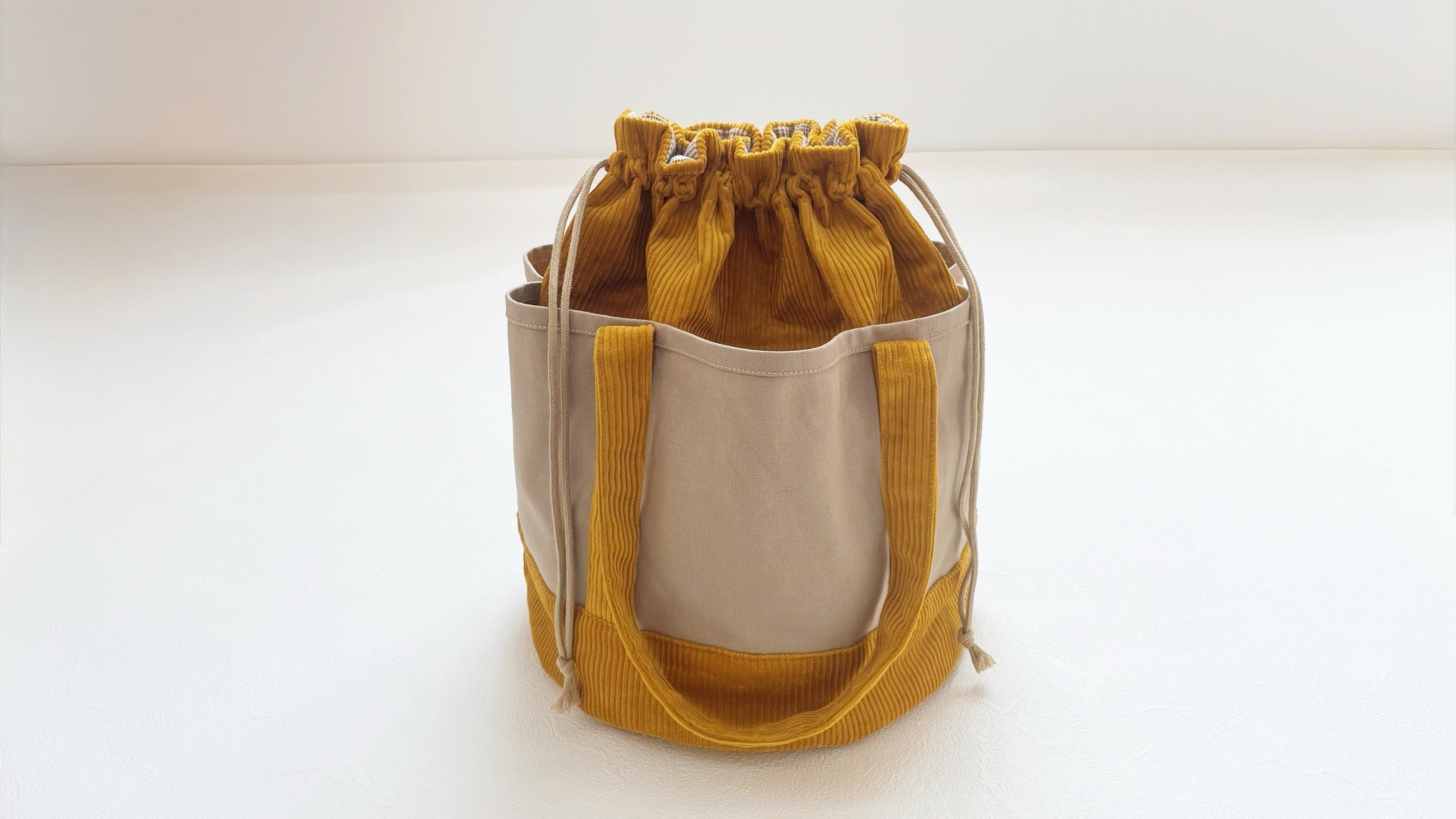 秋冬生地で10-017 丸底巾着トートバッグを作ってみた！