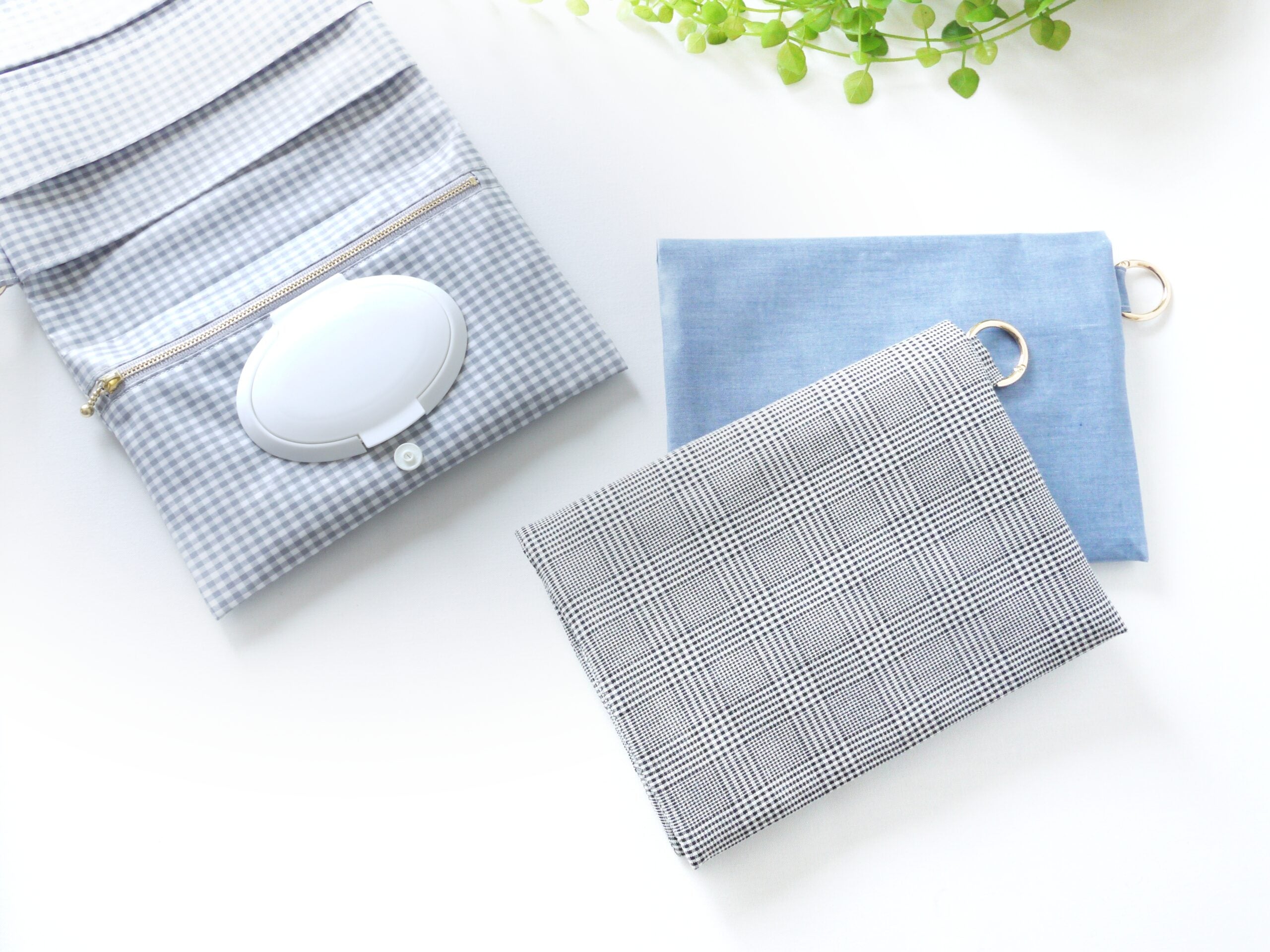 【オリジナル型紙】10-038 2つ折りマルチケースの作り方|完成品|ハンドメイド初心者のための洋裁メディア縫いナビ|丸石織物