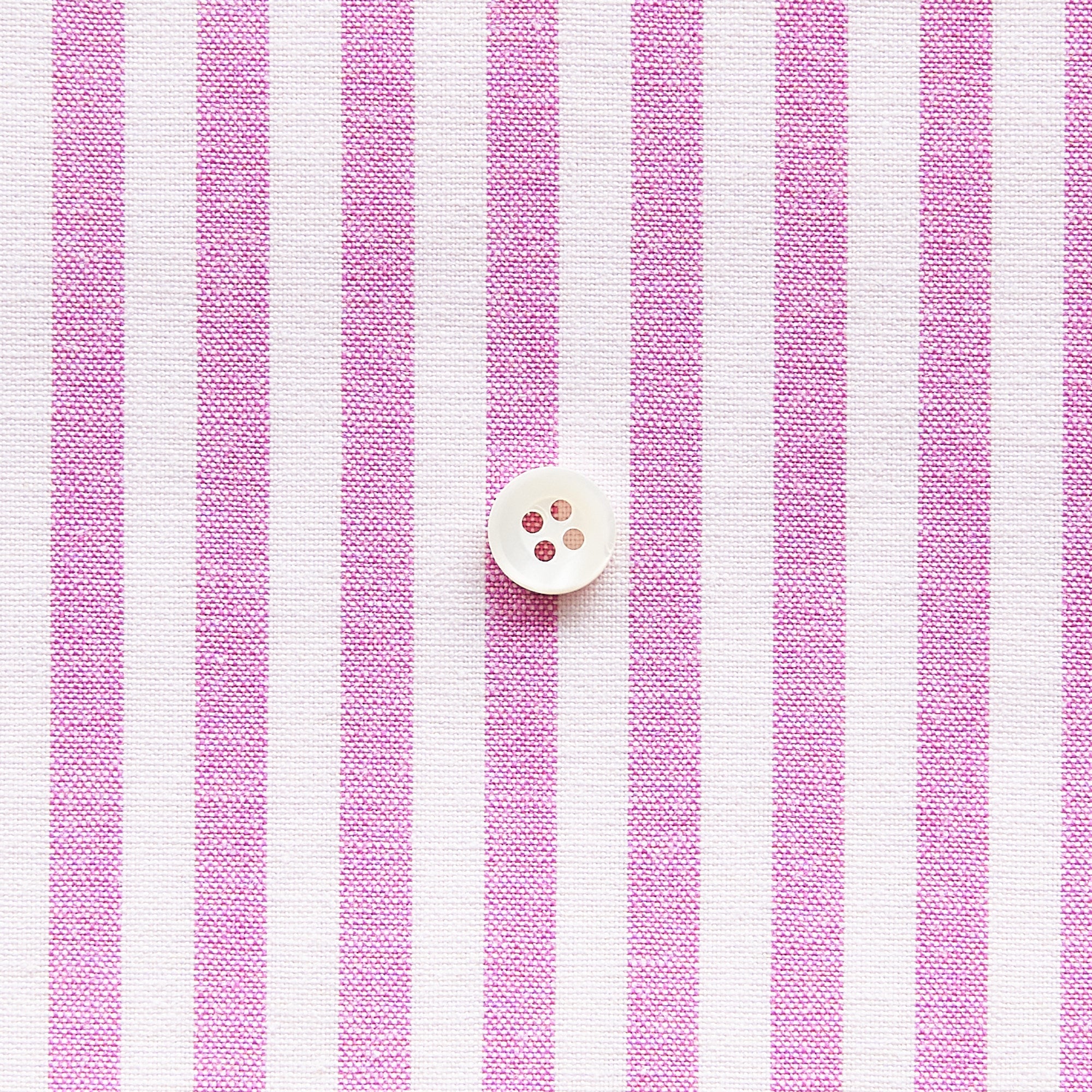 綿ポリ交織ダンガリー5mmストライプ#121 ラズベリー