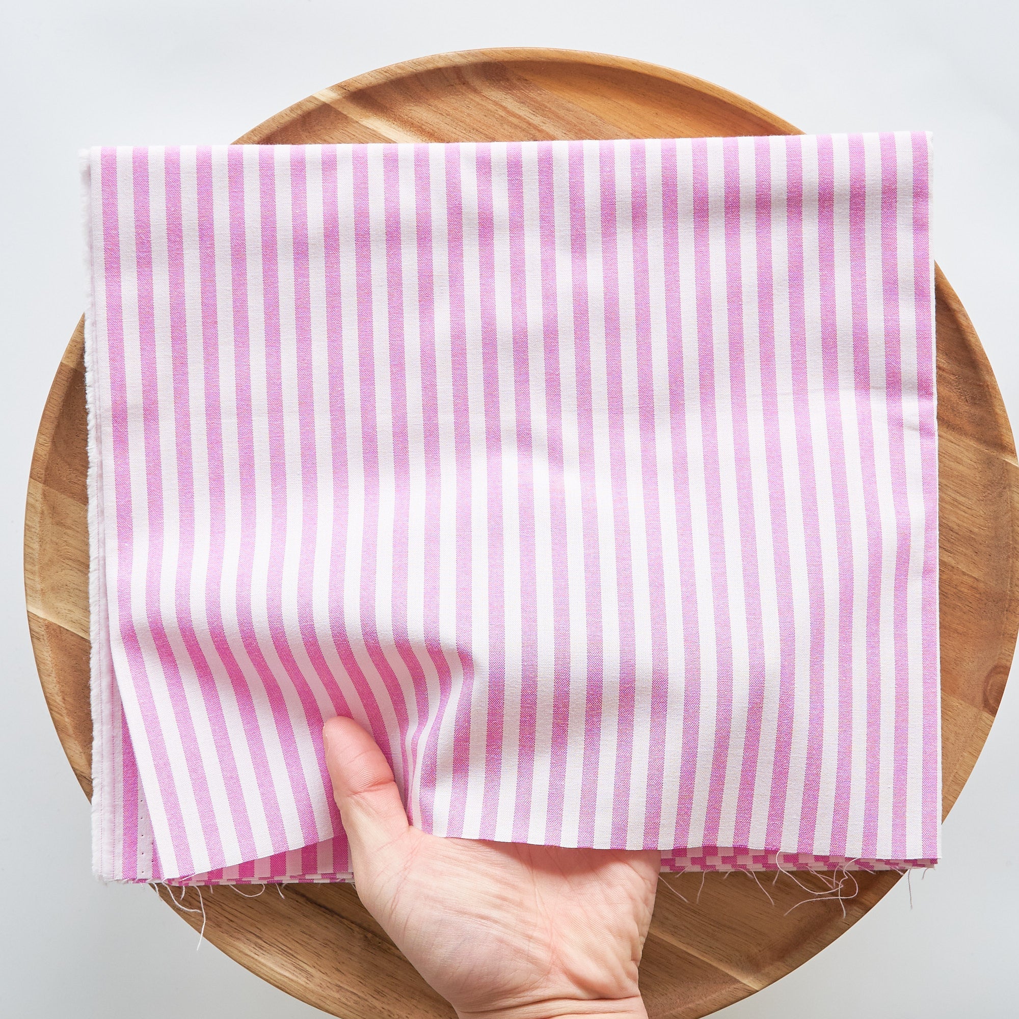 綿ポリ交織ダンガリー5mmストライプ#121 ラズベリー