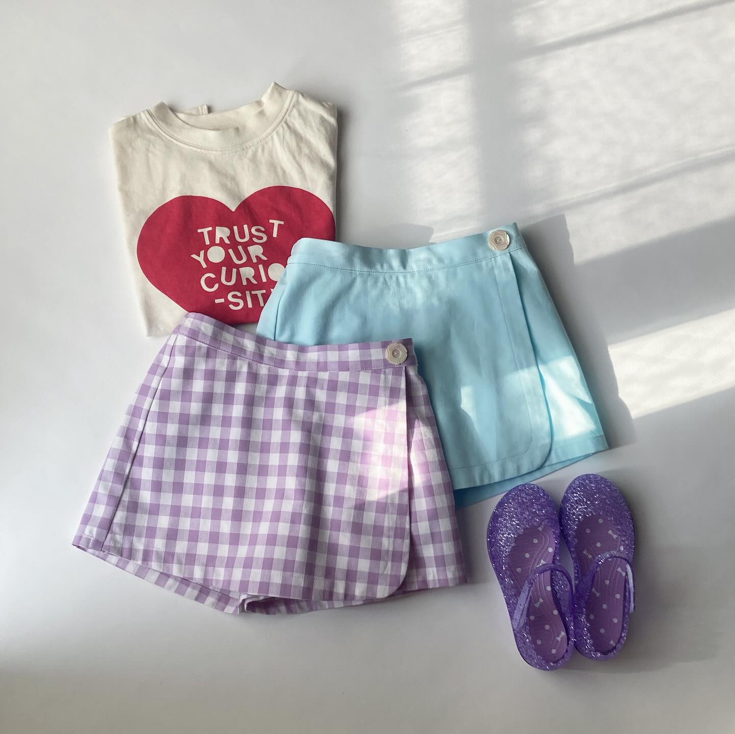 綿ポリダンガリー ギンガムチェック 子供のパンツ Instagram作品例 DKgVR_wpyWb 2 4520-32-123#柄の大きさ_12mm#カラー_#123 ペールラベンダー