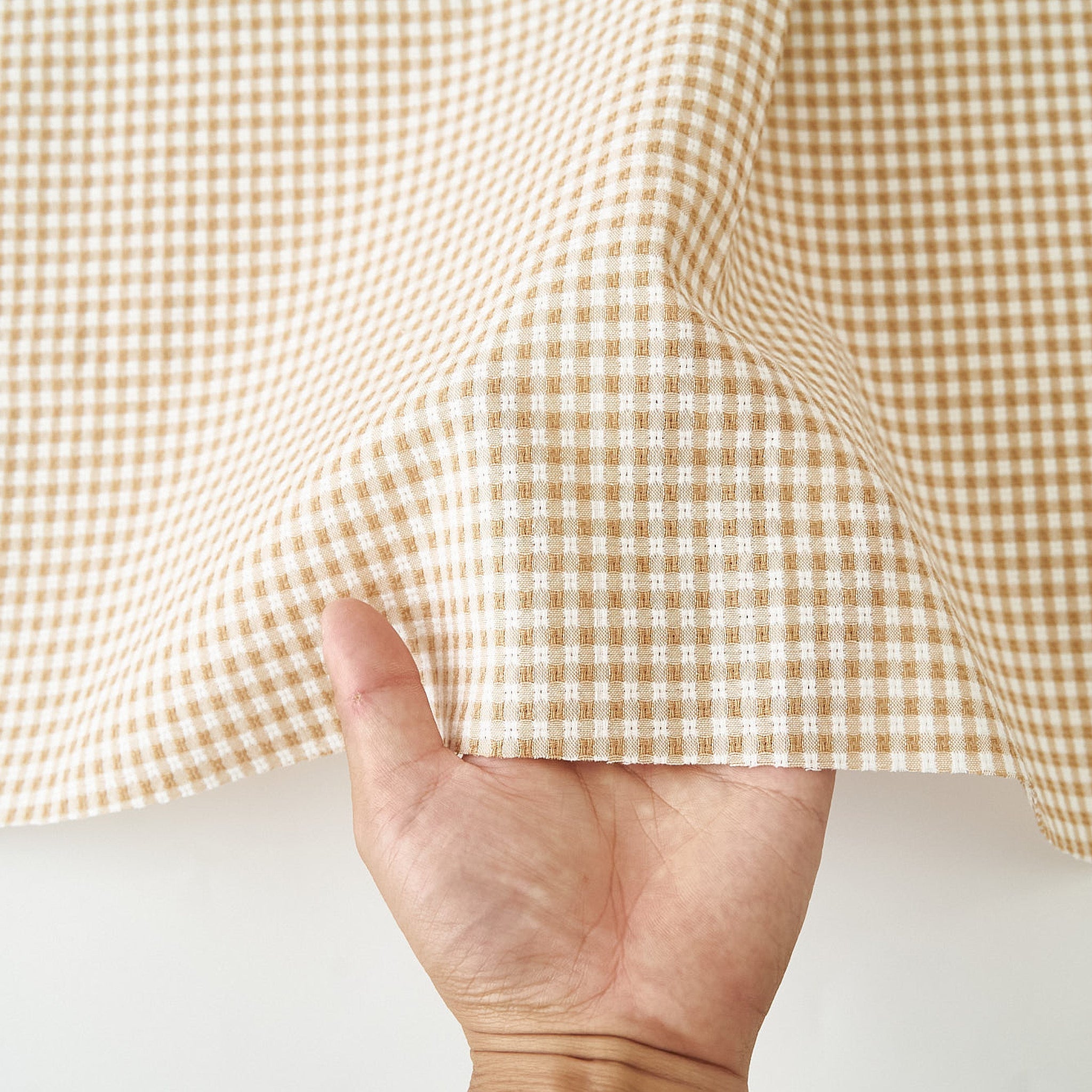 綿ポリ交織ドビーギンガムチェック#107ベージュ