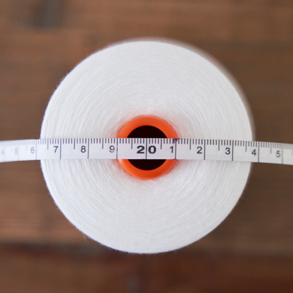 【プロ御用達！】 マスク ミシン糸60番　生成り　10000m巻【業務用　ミシン糸】【200m巻より１０倍お得】